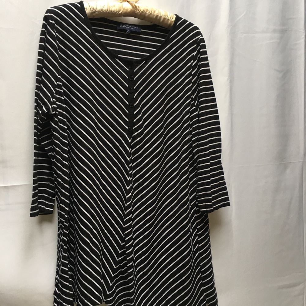 Jones New York Striped B&W Tee size 1X